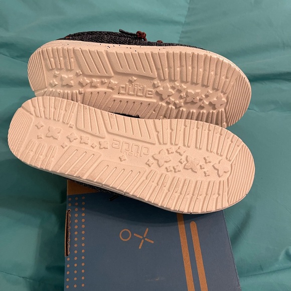 Hey Dudes Youth 2 - Picture 3 of 3